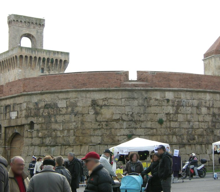 Torrione e Rivellino a Piombino