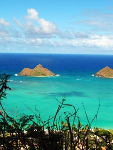 Le isole Mokulua e il mare di Oahu
