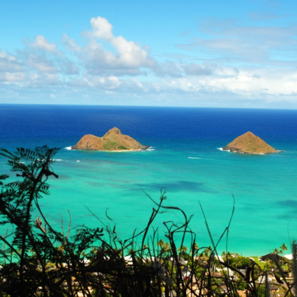Le isole Mokulua e il mare di Oahu